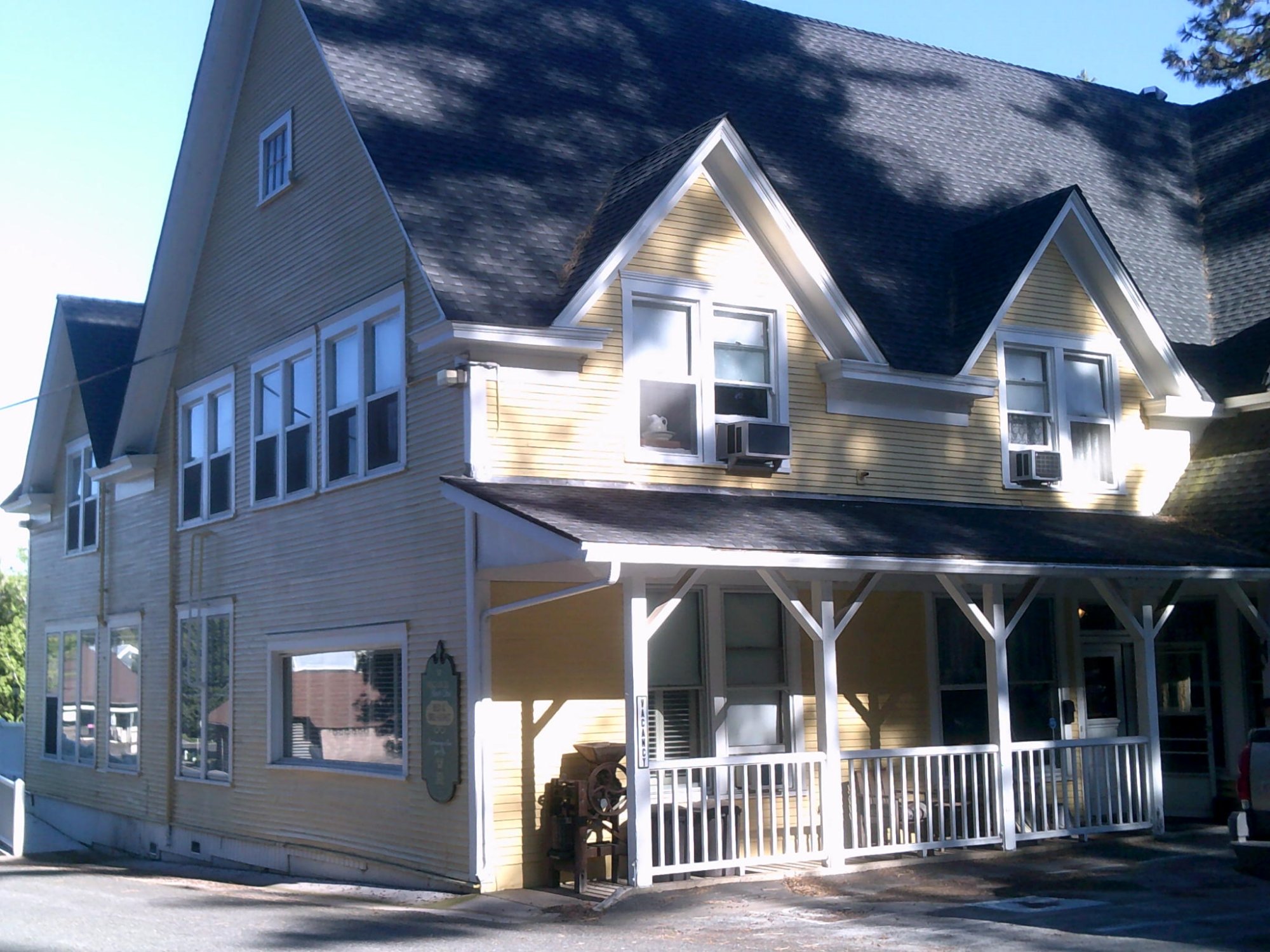 McCloud River Bed and Breakfast-浴室