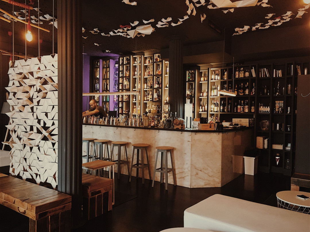 Baobab Cocktail Bar-拉科鲁尼亚必去景点