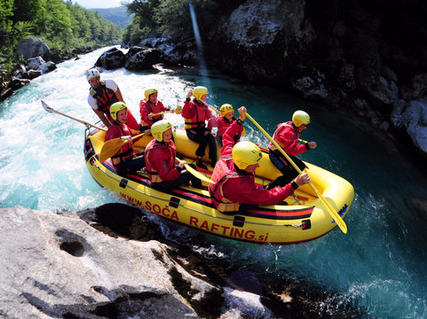 Soca Rafting-博韦茨必去景点