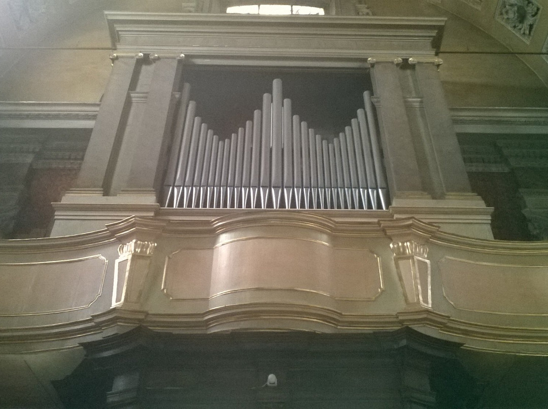 Chiesa di Santa Eufemia-诺瓦拉必去景点