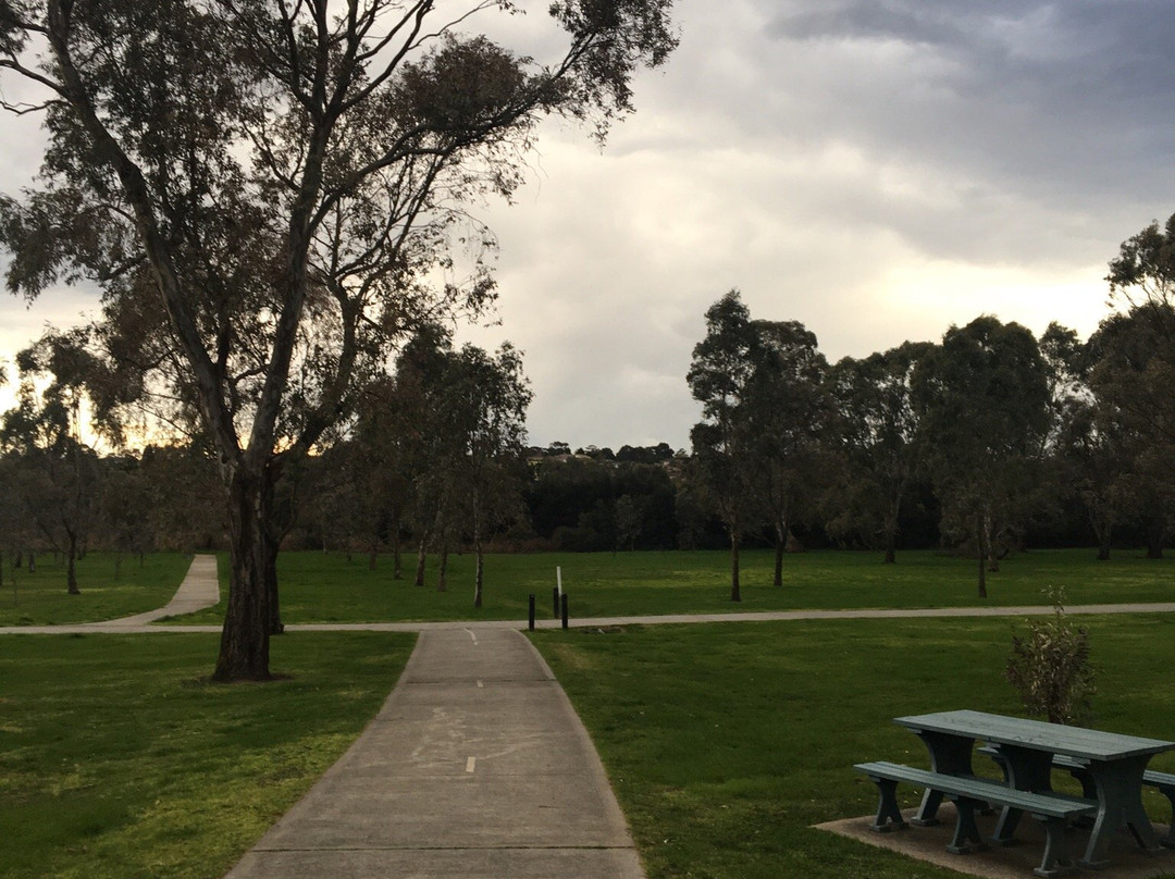 Gunns Road Reserve-Endeavour Hills必去景点