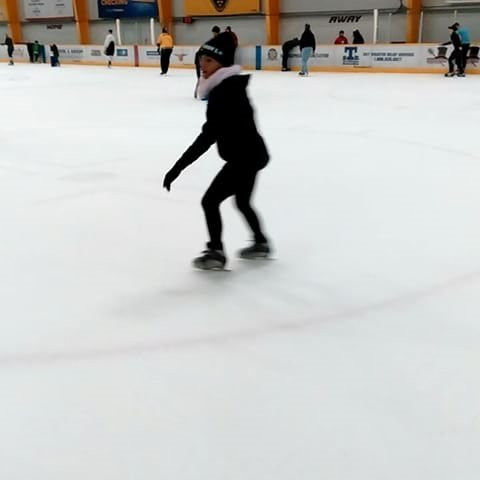 Ford Ice Center景点图片