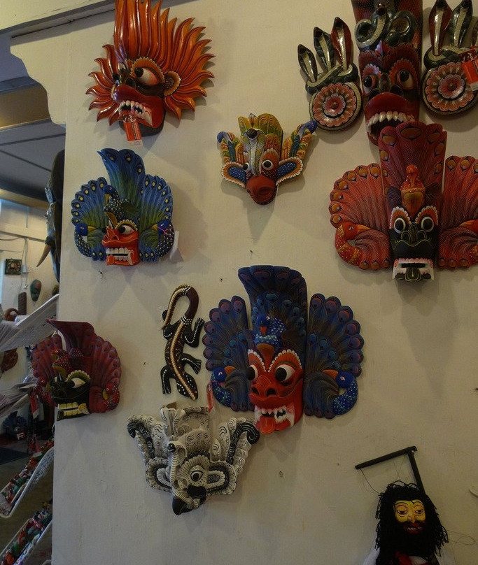 Ariyapala & Sons-Ambalangoda必去景点