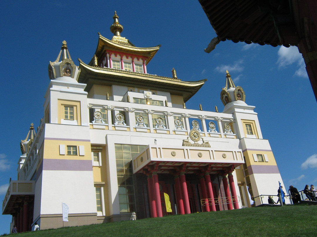 Buddha Shakyamuni Golden Abode景点图片