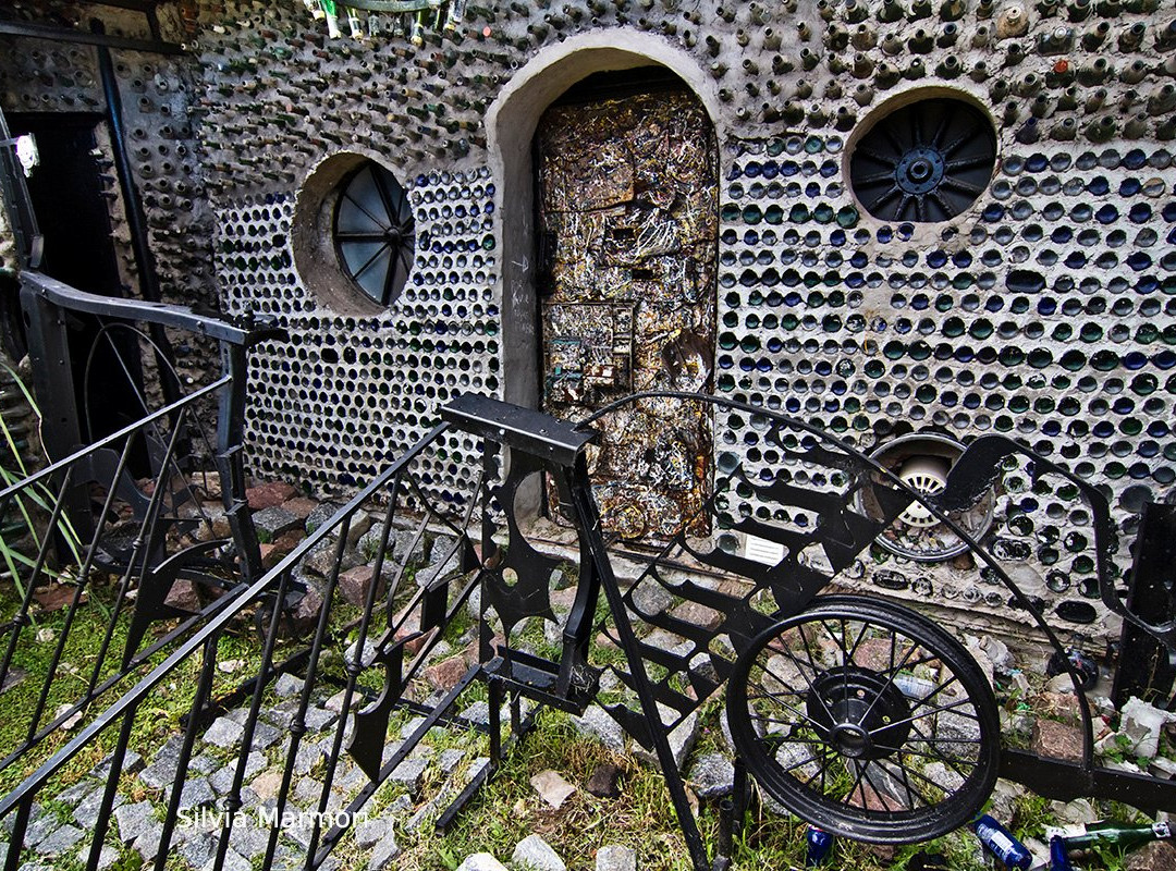 La Casa de Las Botellas景点图片