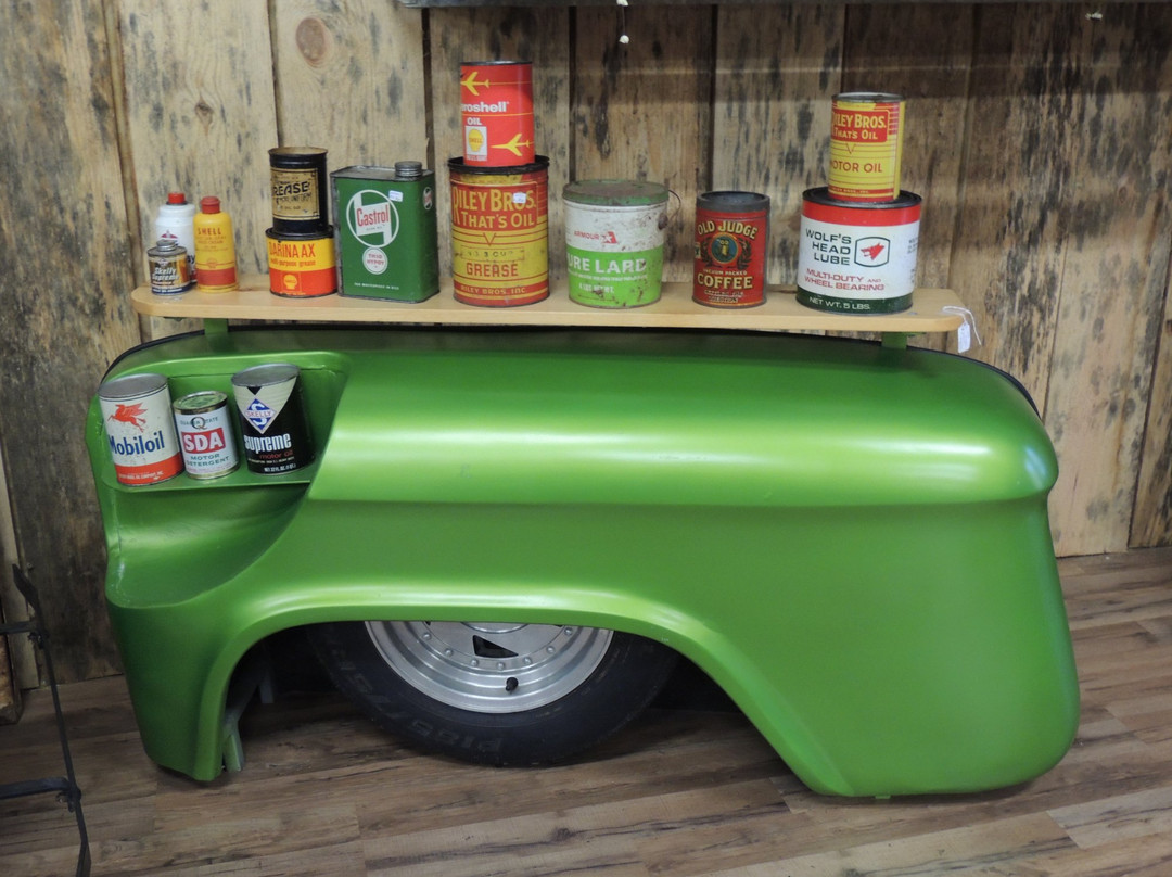 Half-Crocked Antiques-Bourbon必去景点