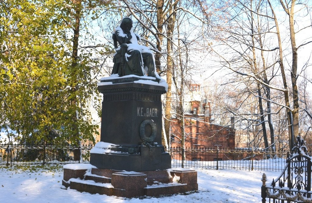 Monument to Karl Ernst Von Baer-塔尔图必去景点