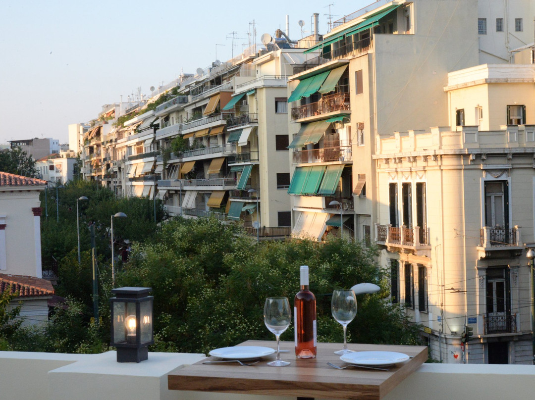 Balcony Restaurant & Bar主图