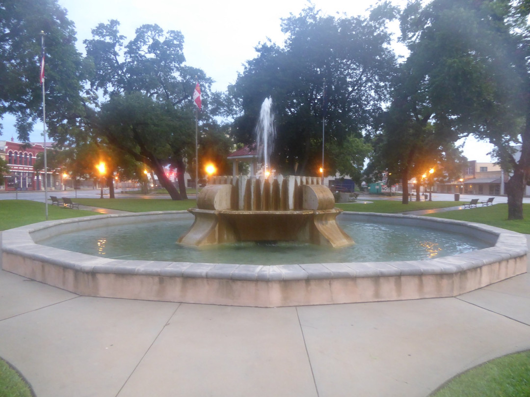 Seguin Downtown Historic District景点图片