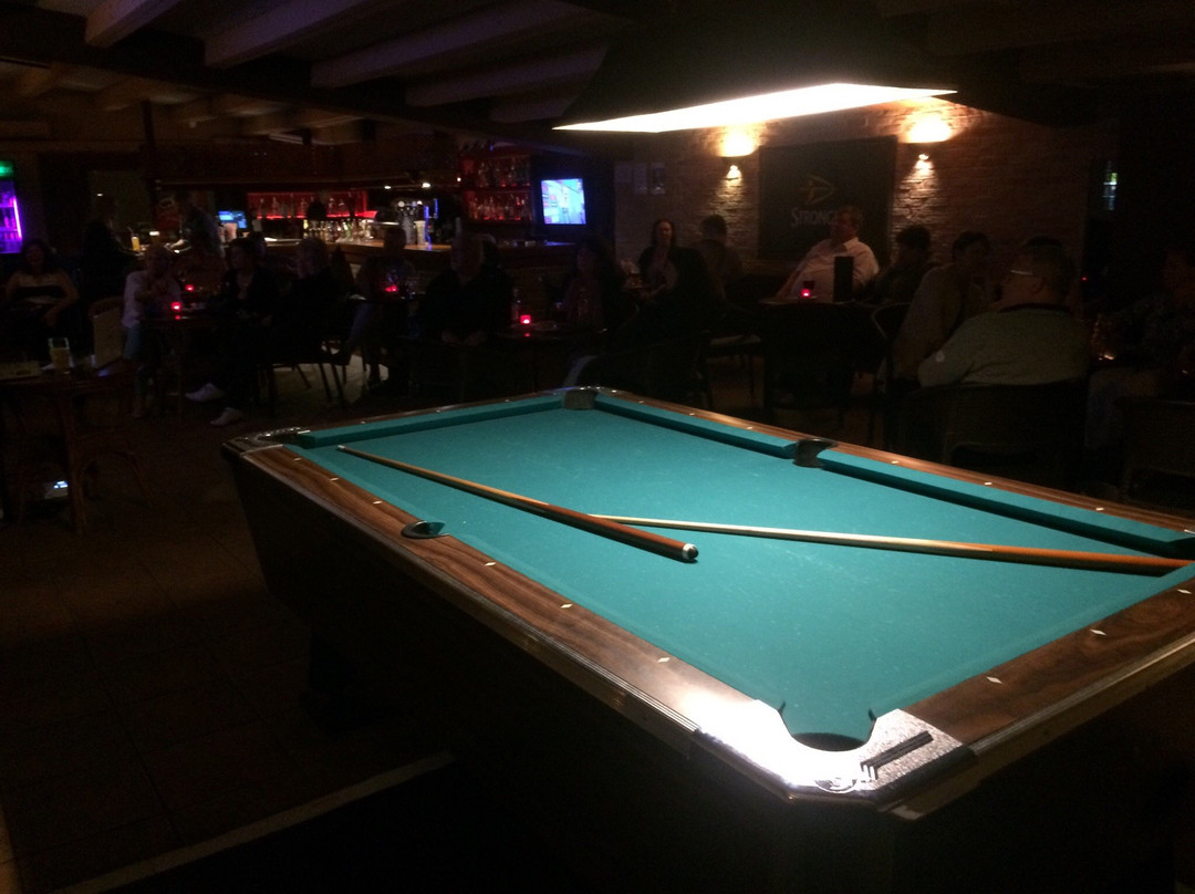 Bar 51 Pub-阿雷纳尔－登卡斯特尔必去景点