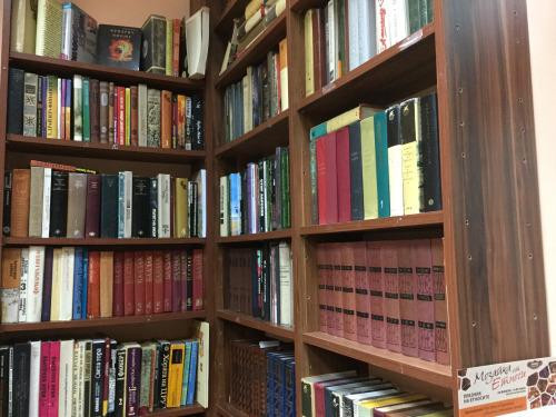 Shakespeare & Friends Bookshop-瓦尔纳必去景点