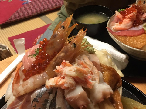 おさかな亭白根店主图