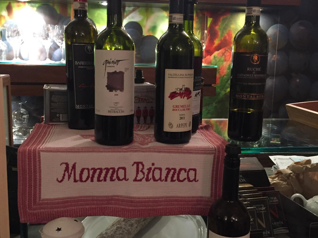 Enoteca Monna Bianca-拉瓦尼亚必去景点