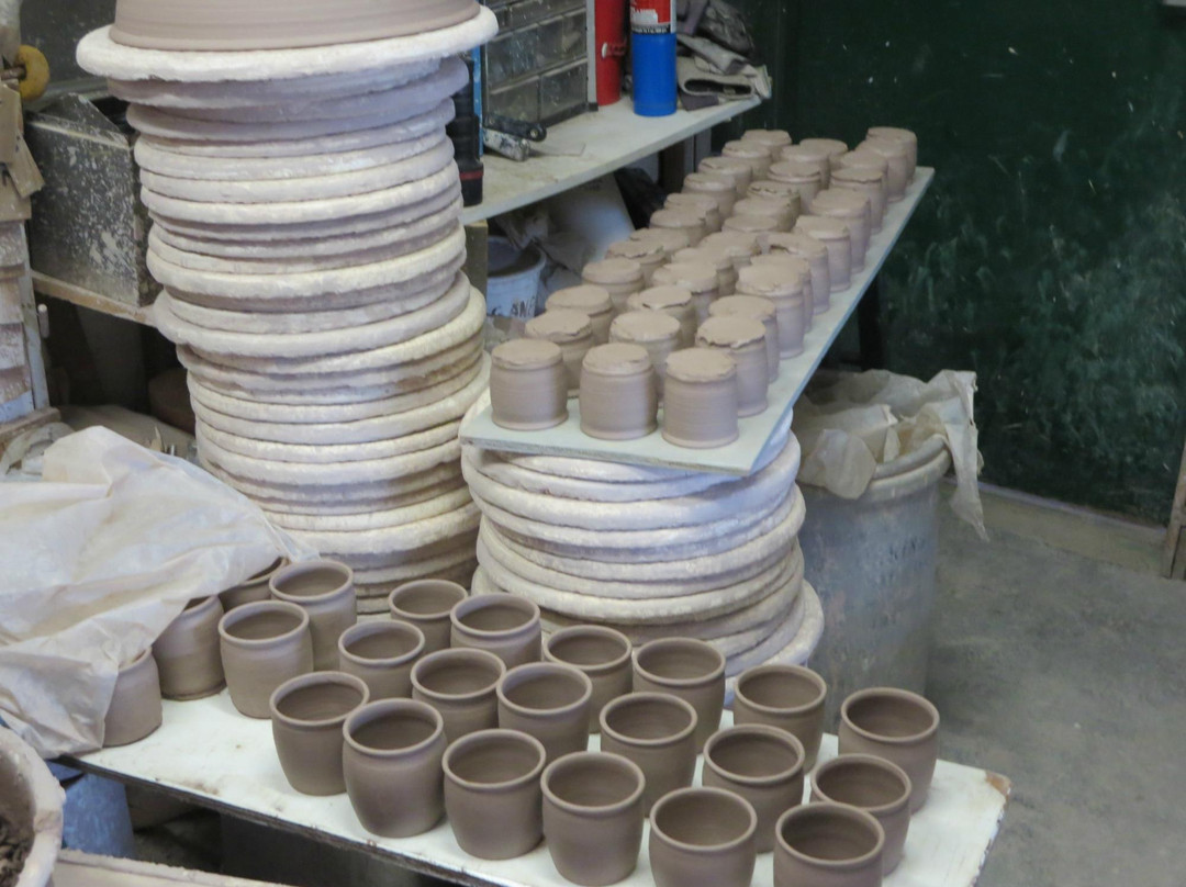 Greenleaf Stoneware-East Hampton必去景点