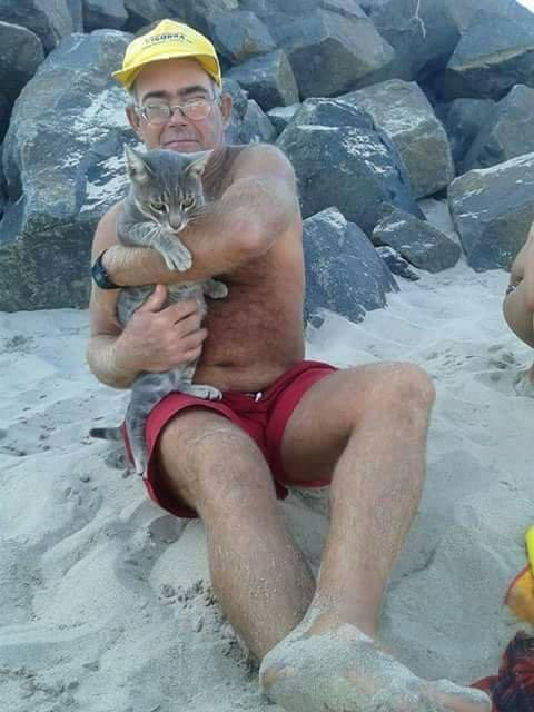 Praia de Sao Torpes景点图片