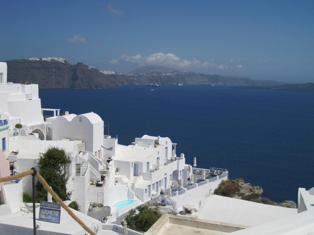 Oia Treasures Art Gallery景点图片