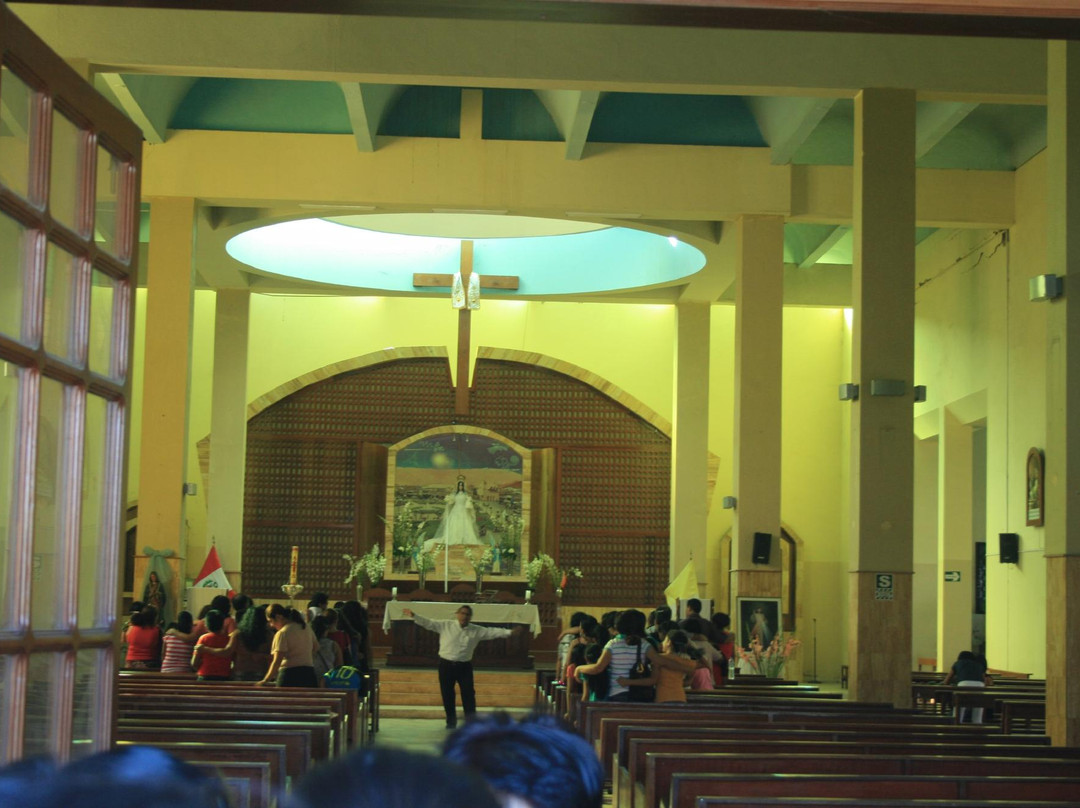 Iglesia de Santiago Apostol-纳斯卡必去景点