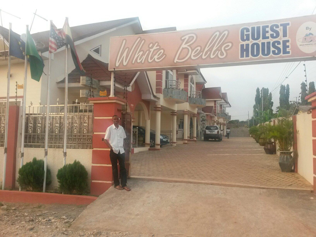 White Bells Hotel主图