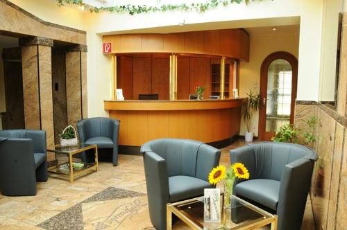 Hotel Zur Traube-官方