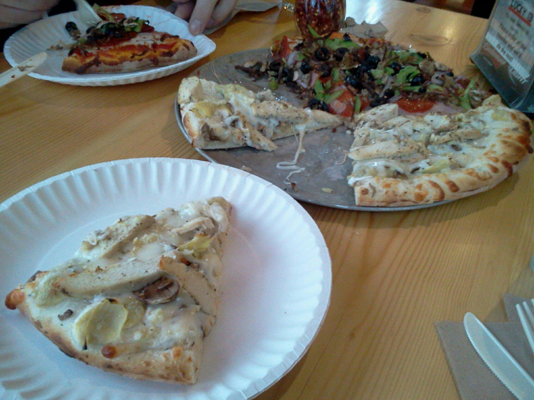 Lucky 13 Pizza