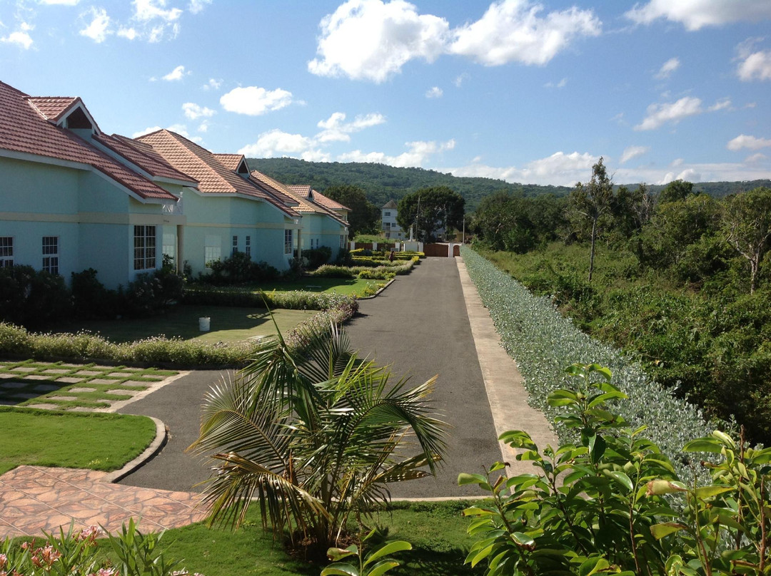 Emerson Paradise Villas