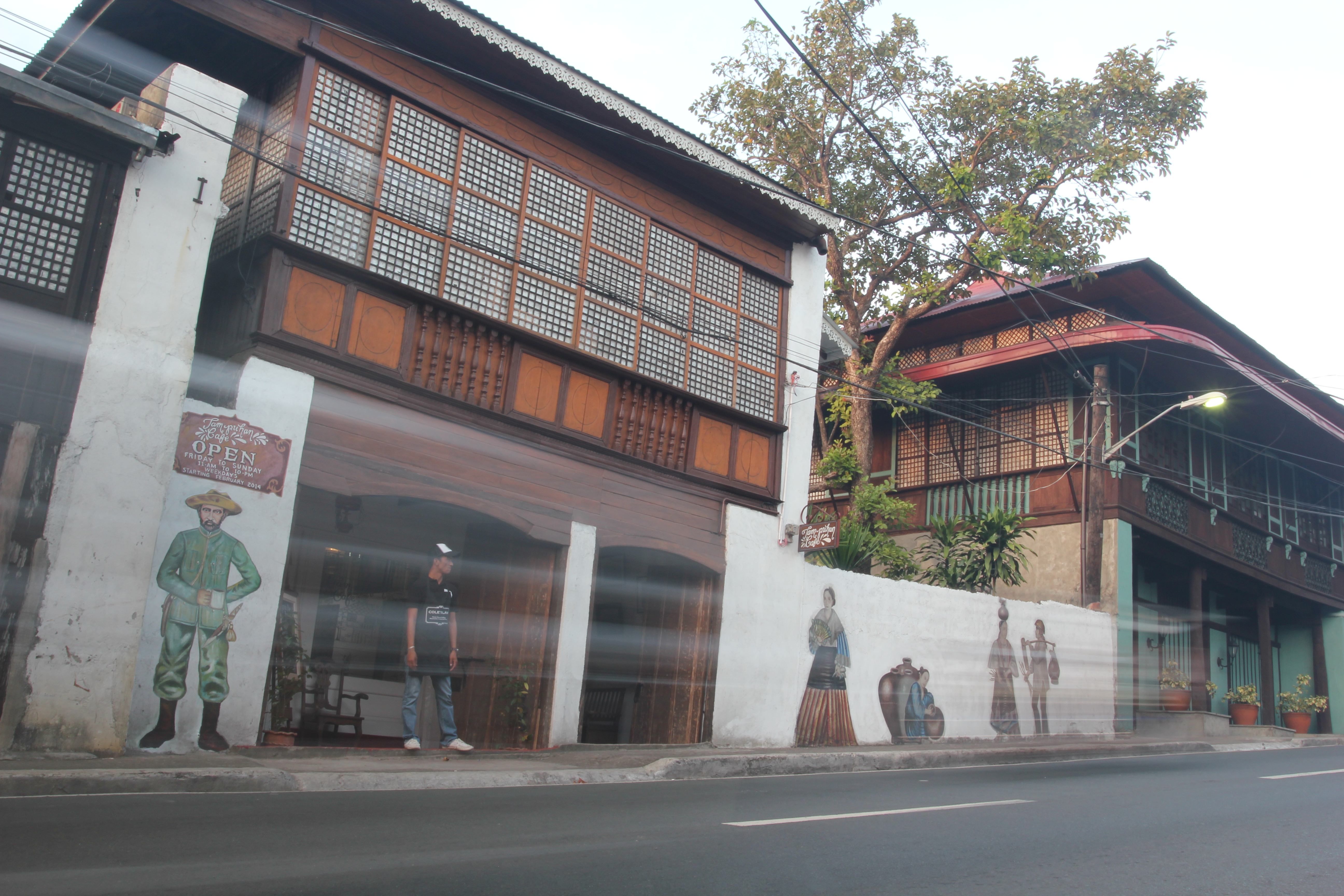 Tampuhan Cafe-官方