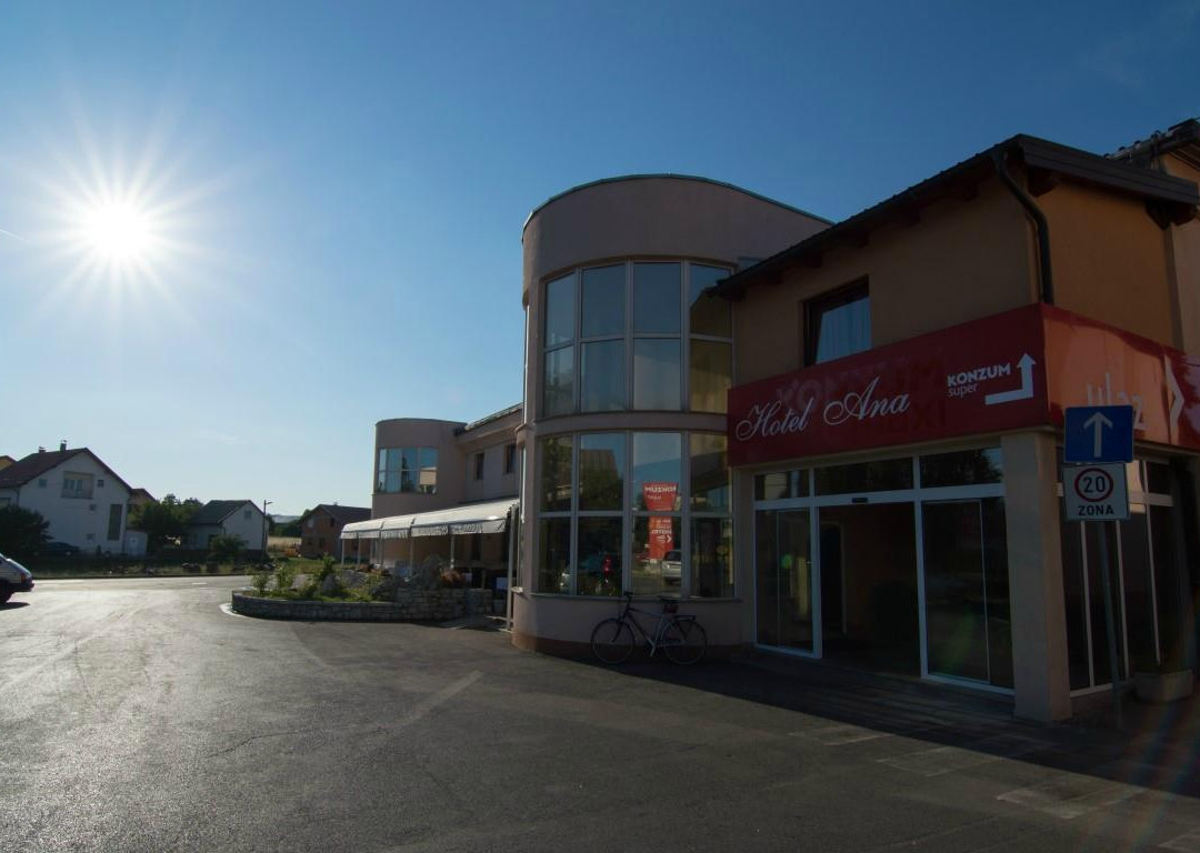 Hotel Ana