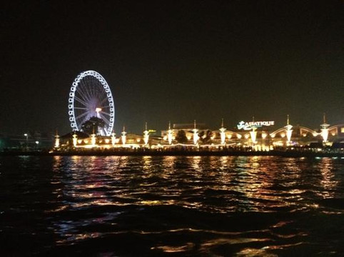 河滨码头夜市-曼谷必去景点