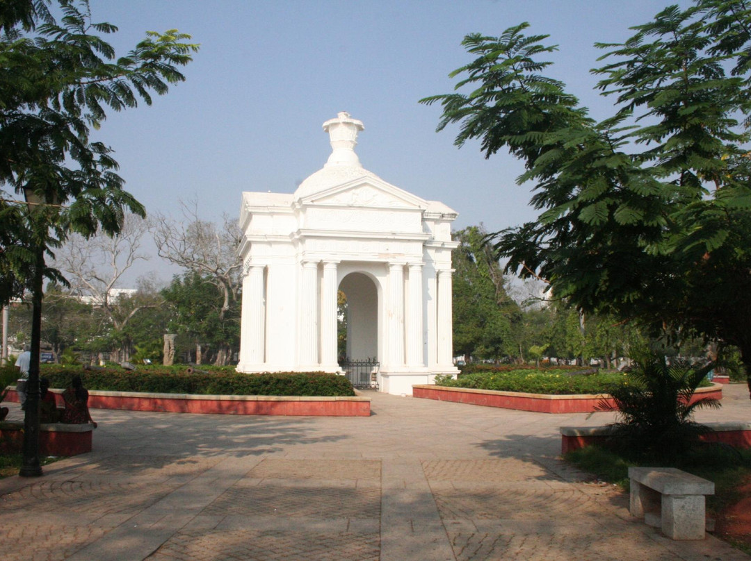Park Monument (Aayi Mandapam)景点图片