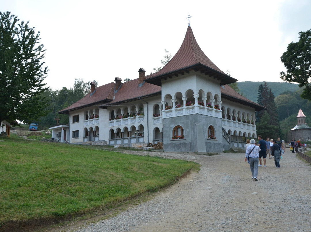 Prislop Monastery景点图片