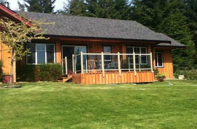 Bowen Island酒店住宿-Bowen Comebacker B&B