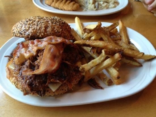 Washington餐馆和美食-Quarry Kitchen & Spirits