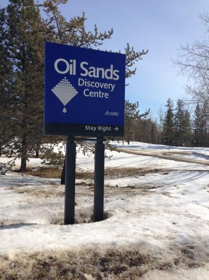 Oil Sands Discovery Centre景点图片