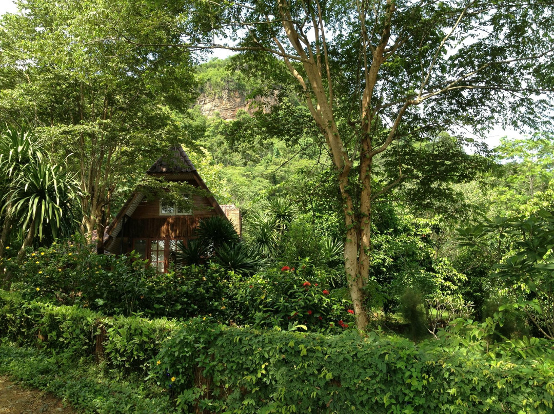 Kaeng Krachan Dam景点图片