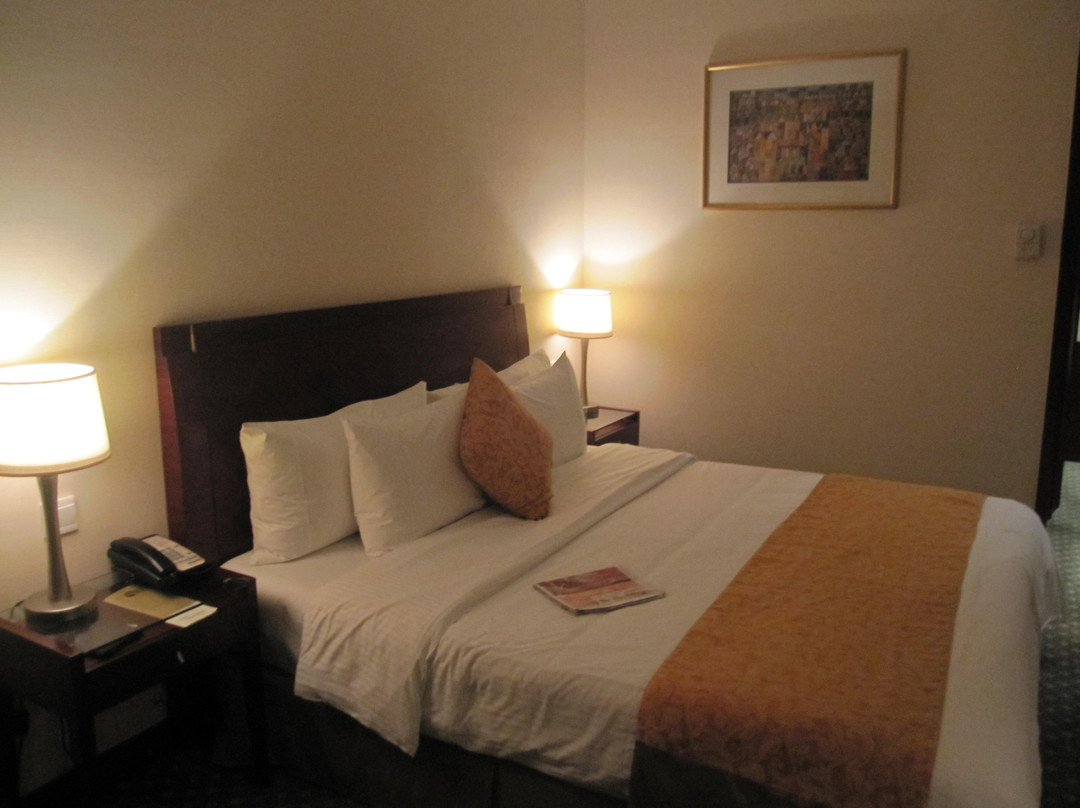 东港波特曼大酒店主图