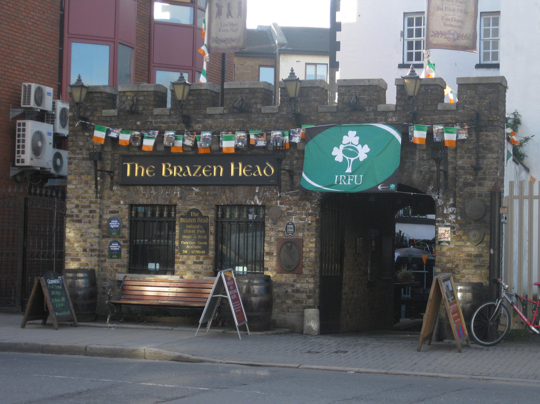 黄铜头颅酒吧-都柏林必去景点