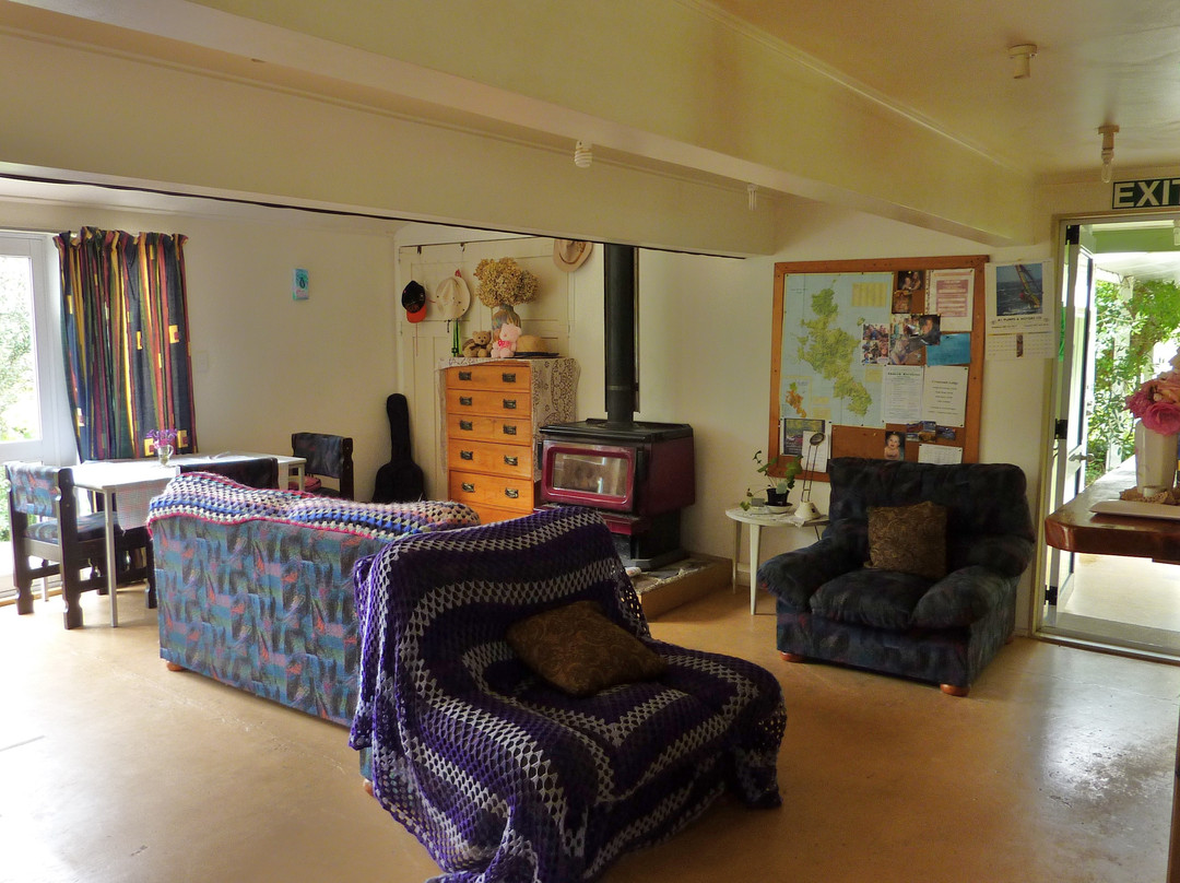 The Crossroads Backpackers Lodge