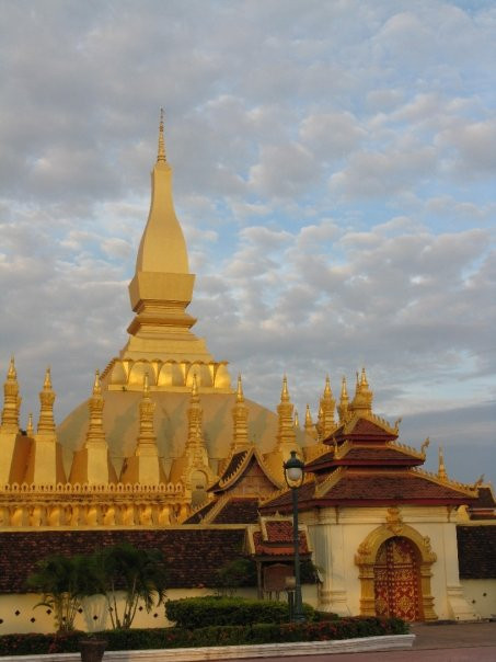 塔銮寺 (Pha That Luang)-万象必去景点