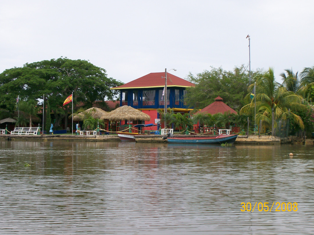 Black River-Black River必去景点