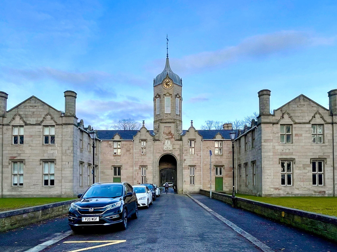 The Simpson Building at Gordon Schools景点图片