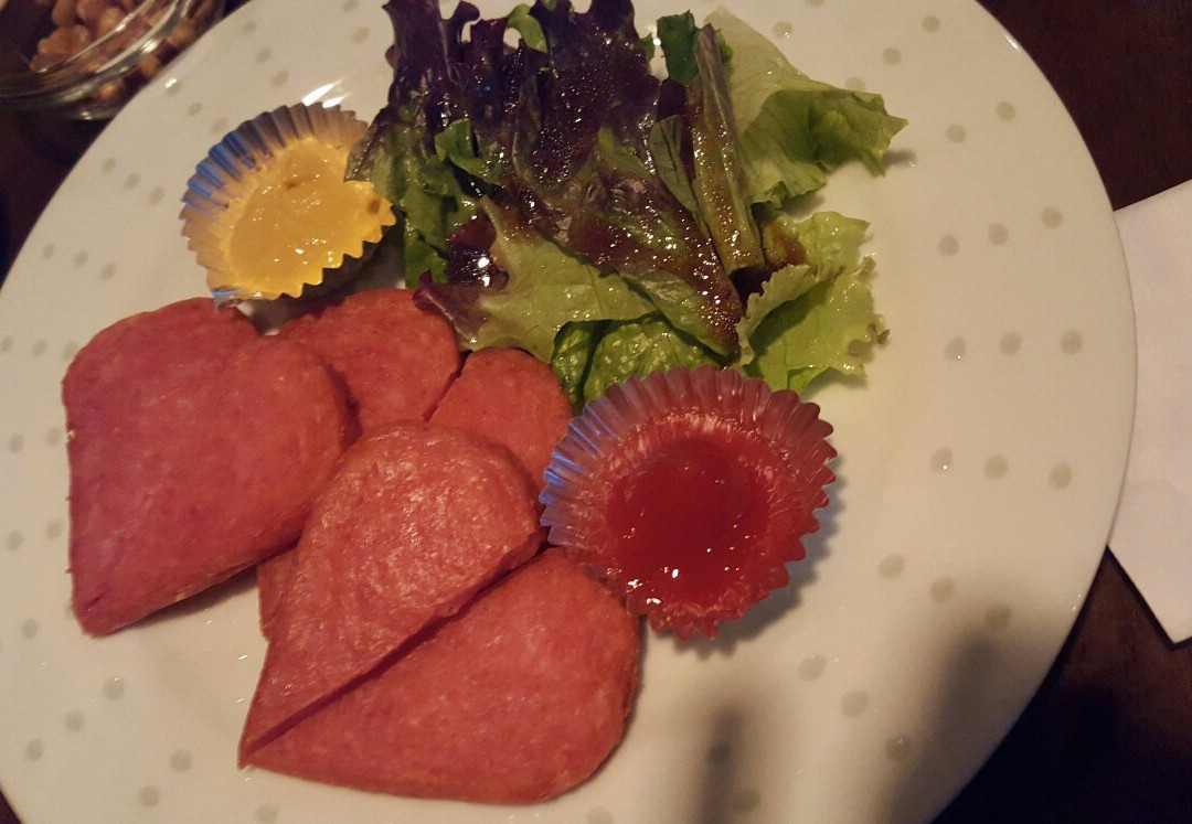 沖縄ダイニングバーTiny DRAGON