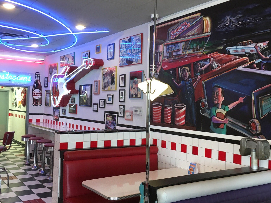 Bel Aire餐馆和美食-Spangles Restaurant