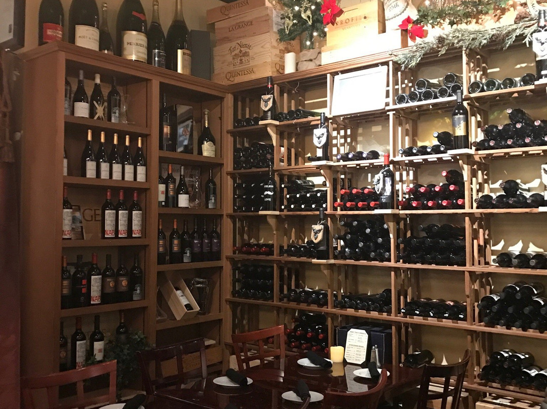 Tannins Restaurant and Wine Bar