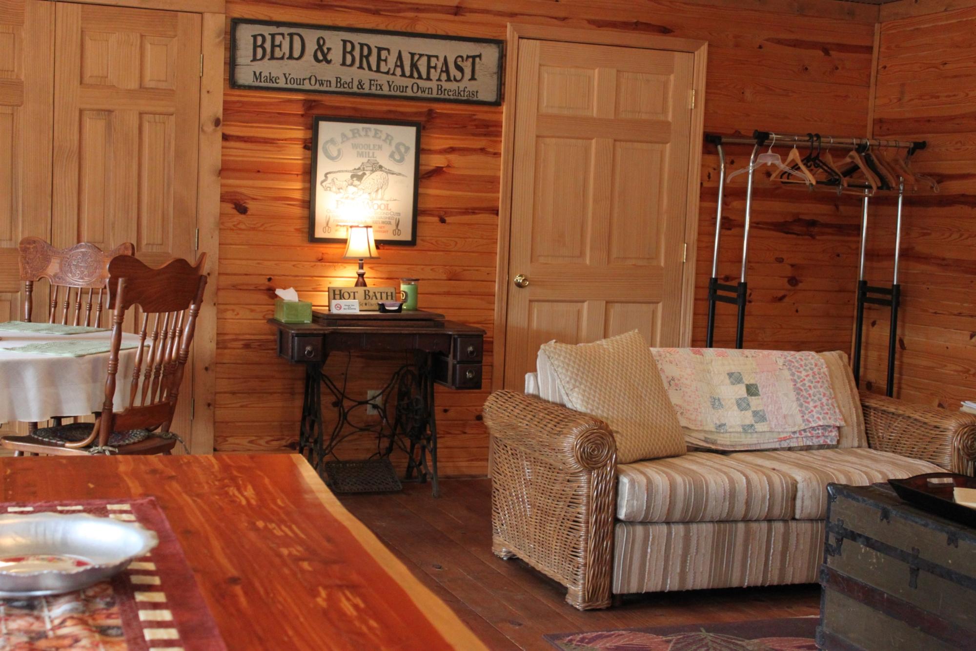 Pond Trail Farm Guesthouse-餐饮