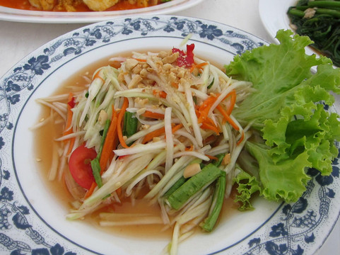 chomkluen thaifood restaurant