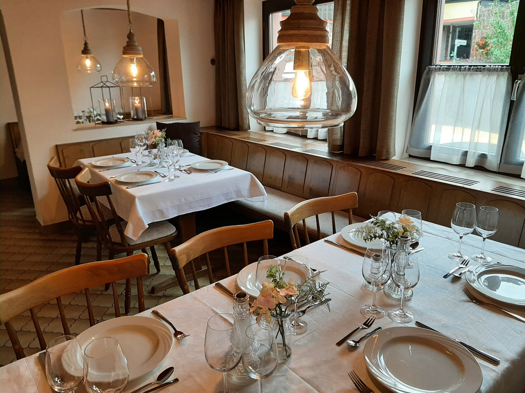 Esselbach餐馆和美食-Gasthof Zum Hirschen