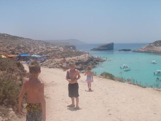 Blue Lagoon-Comino必去景点