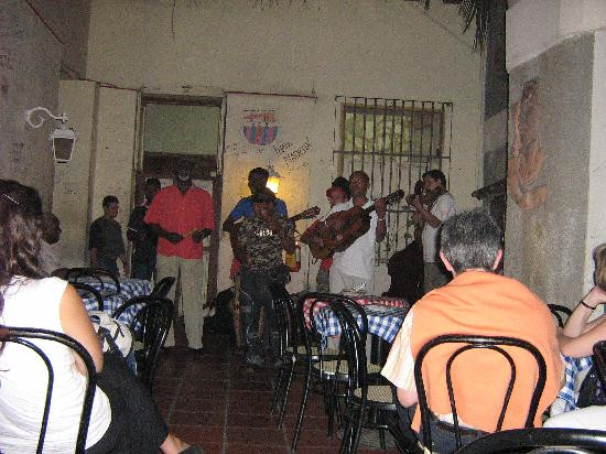Casa de La Trova-古巴圣地亚哥必去景点