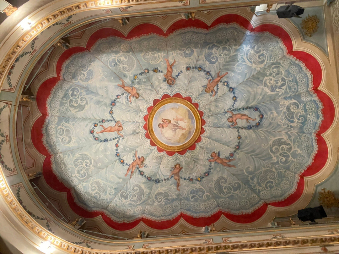 Teatro Apollo-Mondavio必去景点