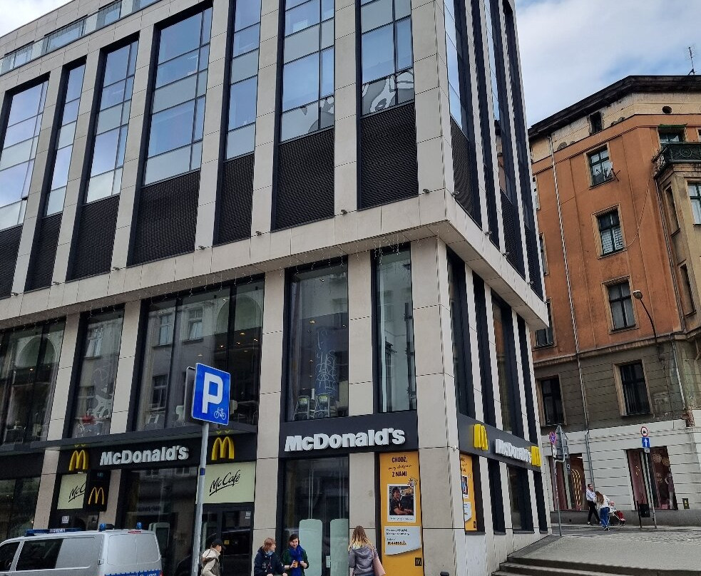 McDonald's Półwiejska.